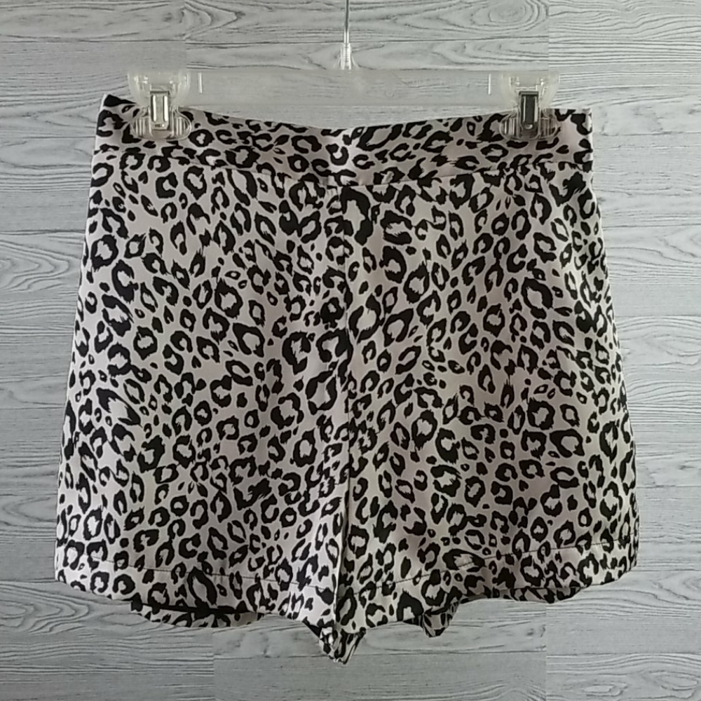 NAVEN // silky leopard print high waist shorts